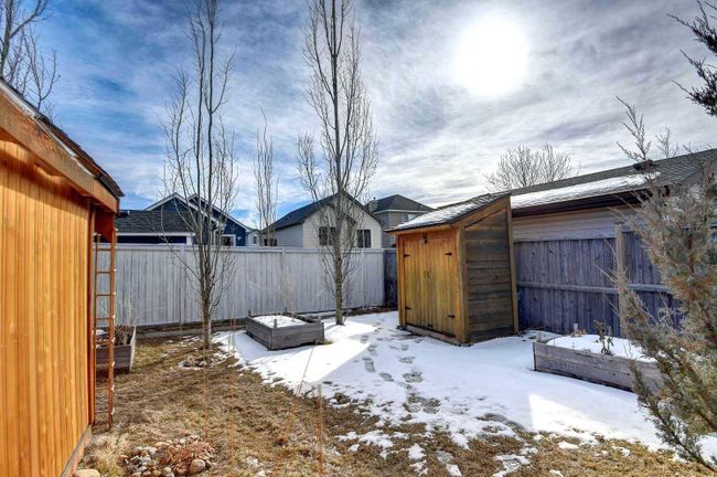 2088 Bridlemeadows Manor Sw, Home with 3 bedrooms, 1 bathrooms and 1 parking in Calgary AB | Image 40