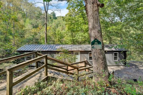 106 Deerhill Rd, Goodview, VA, 24095-2438 | Card Image