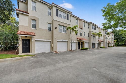 203-5880 W Sample Rd, Coral Springs, FL, 33067-3247 | Card Image