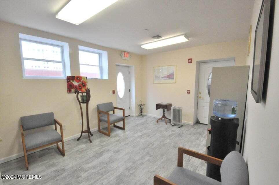 Commercial Lease in Red Bank 2