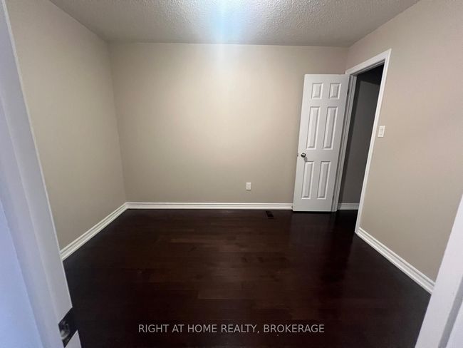 60 Zachary Pl, House attached with 4 bedrooms, 3 bathrooms and 2 parking in Vaughan ON | Image 27