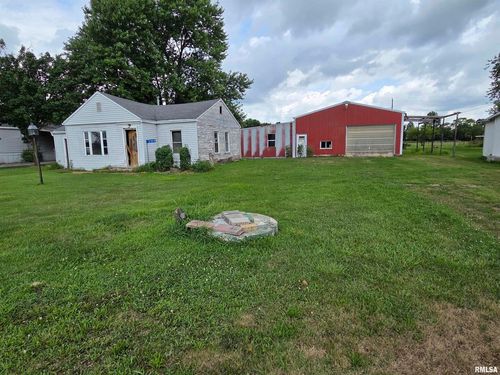 2320 W Main St, Salem, IL, 62881-5848 | Card Image