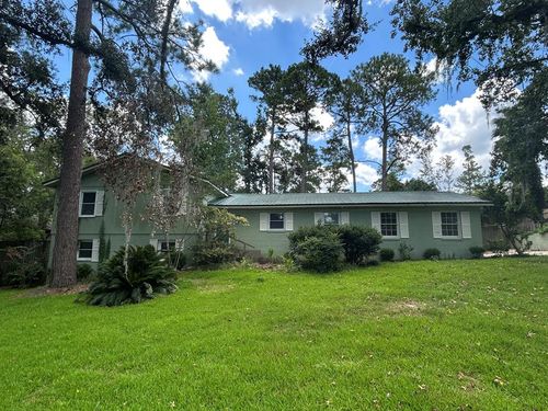 2211 Briarcliff Dr, Valdosta, GA, 31602-2153 | Card Image
