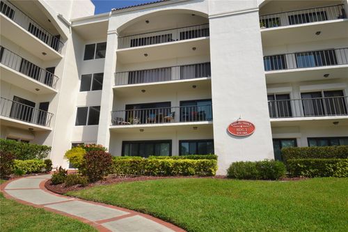 238 Mariner Dr, TARPON SPRINGS, FL, 34689-5838 | Card Image