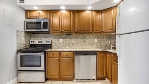 apt-f108-3111 Oakland Shores Dr, Oakland Park, FL, 33309-5664 | Card Image