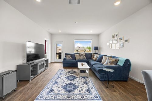 713 Iron Bridge Rd, Georgetown, TX, 78626-3052 | Card Image
