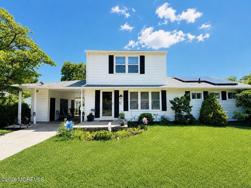 18 Oak Landing Rd, LUMBERTON, NJ, 08048-3031 | Card Image