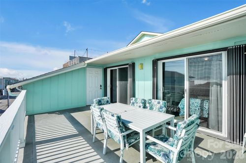 1013 Carolina Beach Ave, Carolina Beach, NC, 28428-6089 | Card Image