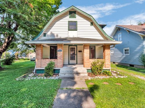 211 Dunn Ave, Crawfordsville, IN, 47933-2630 | Card Image
