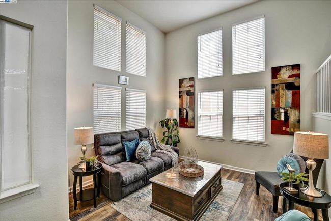 UNIT-1401 - 2878 4 Th St, Condo with 3 bedrooms, 3 bathrooms and 2 parking in Livermore CA | Image 5