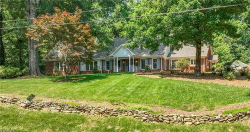 465 Forest Dr, Wilkesboro, NC, 28697-8730 | Card Image