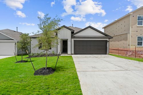 12208 Silverton Tree Bend, Mustang Ridge, TX, 78610 | Card Image