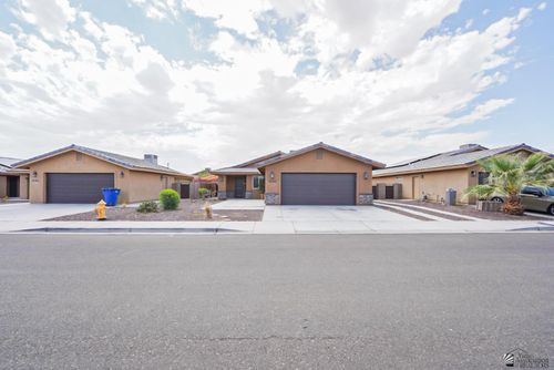 10135 E 33rd St, Yuma, AZ, 85365-6013 | Card Image