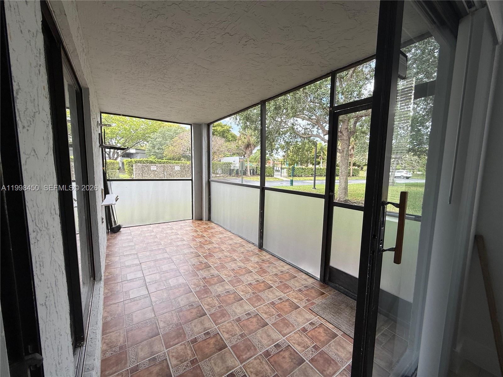 Residential Lease in Weston 2