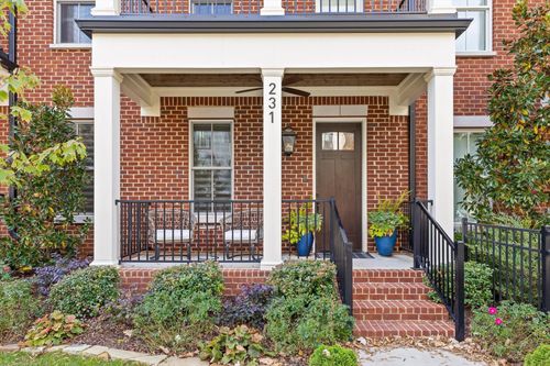 231 Walnut St, Chattanooga, TN, 37403-1119 | Card Image