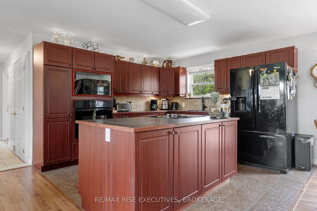 2329 Harlem Rd, House other with 2 bedrooms, 2 bathrooms and 8 parking in Portland ON | Image 12