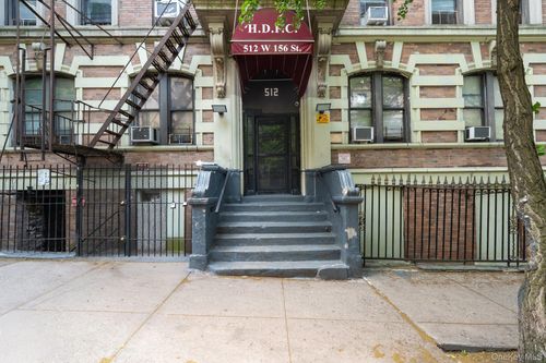 41-512 W 156th St, New York, NY, 10032-7838 | Card Image