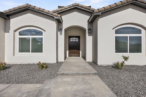 1281 Pinzon St Nw, Los Lunas, NM, 87031-8445 | Card Image