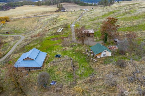 4521 Highway 25 S, Hunters, WA, 99137-9705 | Card Image