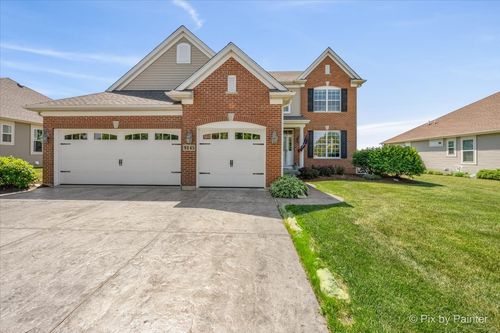 9145 Sawyer St, Huntley, IL, 60142-6001 | Card Image