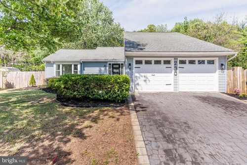 230 E Juniper Ave, STERLING, VA, 20164-2416 | Card Image