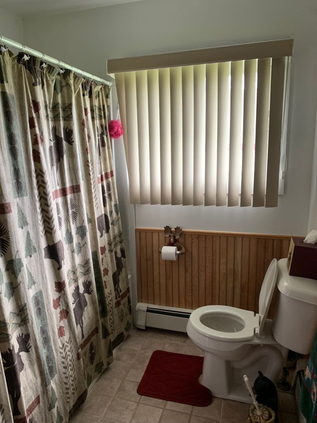 11656 W Lake St, House other with 4 bedrooms, 2 bathrooms and null parking in Naubinway MI | Image 6