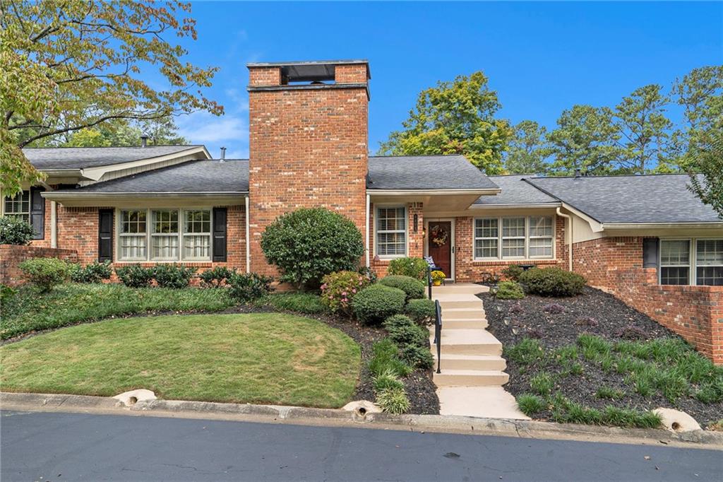 Deer Hollow Way, Peachtree Corners, GA 30092