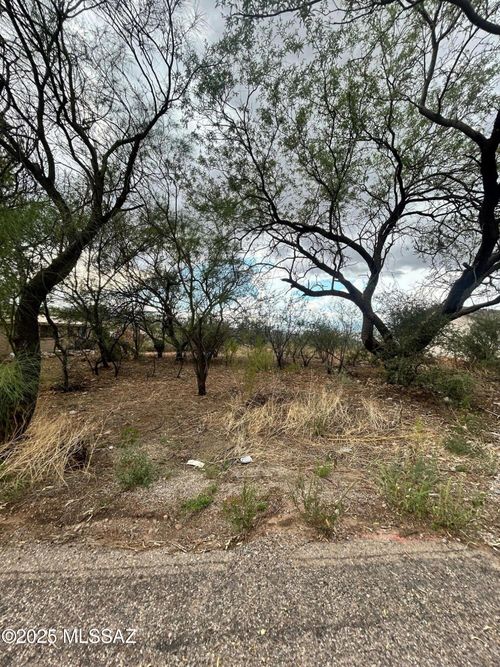 56-404 Cancun Ct, Rio Rico, AZ, 85648-3202 | Card Image