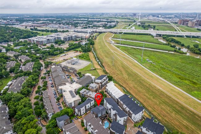 APT-501 - 381 E Greenbriar Ln, Townhouse with 3 bedrooms, 4 bathrooms and null parking in Dallas TX | Image 38