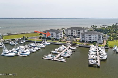 b22-the-shores-150 Lands End Rd, Morehead City, NC, 28557-8988 | Card Image