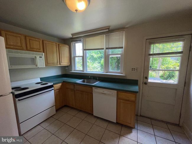 4539 Wilde St, Townhouse with 3 bedrooms, 1 bathrooms and null parking in Manayunk PA | Image 18