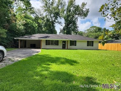 8636 Glen Ellen Dr, House other with 3 bedrooms, 2 bathrooms and null parking in Baton Rouge LA | Image 1