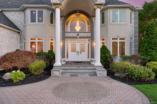 28 Carmel Hts, Wappingers Falls, NY, 12590-3415 | Card Image