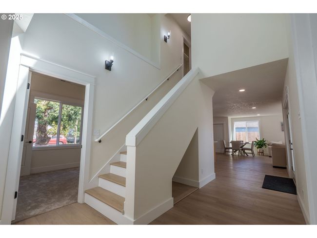535 E St, House other with 4 bedrooms, 3 bathrooms and 1 parking in Independence OR | Image 16