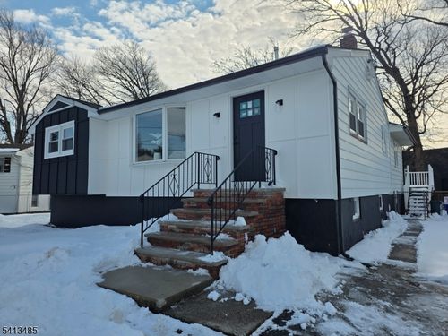 351 Woodcrest Pl, Saddle Brook, NJ, 07663-5110 | Card Image