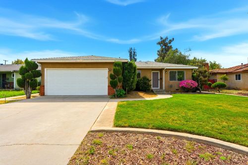 1123 E Washington Avenue, Reedley, CA, 93654 | Card Image
