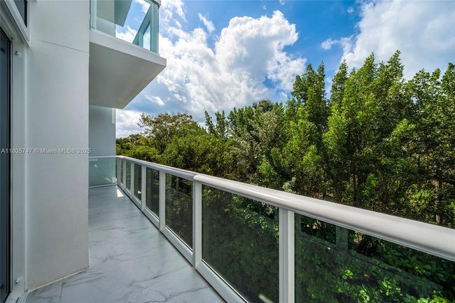 UNIT-13 - 100 S Pointe Dr, Condo with 3 bedrooms, 4 bathrooms and null parking in Miami Beach FL | Image 41