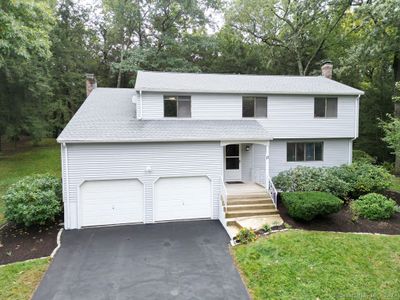 17 Old Barge Road, House other with 4 bedrooms, 2 bathrooms and 2 parking in Simsbury CT | Image 1