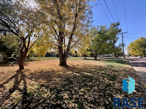 517 W 4th Ave Avenue, Lennox, SD, 57039 | Card Image