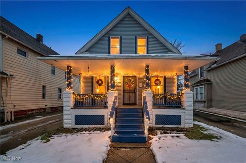 4301 Hodgson Ave, Cleveland, OH, 44109-2305 | Card Image