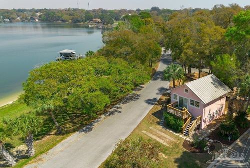 902 Bayou Blvd, Pensacola, FL, 32503-6576 | Card Image