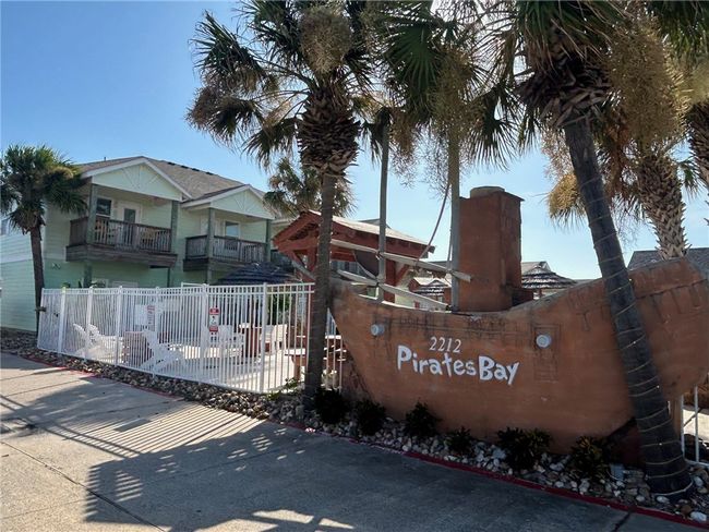 UNIT-211 - 2212 State Highway 361, Townhouse with 4 bedrooms, 4 bathrooms and null parking in Port Aransas TX | Image 37