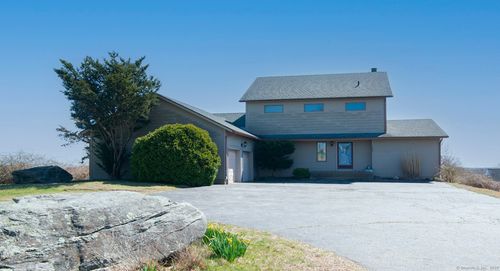 782 Groton Long Point Rd, Groton, CT, 06340-5604 | Card Image