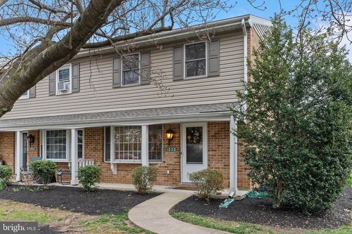 1232 Peggy Dr, Hummelstown, PA, 17036-9014 | Card Image