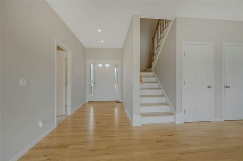 6805 Alvahs Ln, Cutchogue, NY, 11935-1053 | Card Image