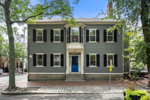 13 Chestnut St, Salem, MA, 01970-3128 | Card Image