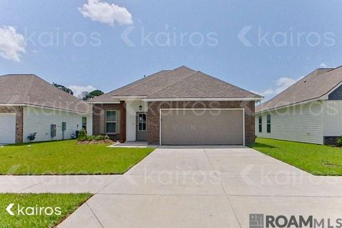 113 Teddy Ln, Lafayette, LA, 70507-4913 | Card Image