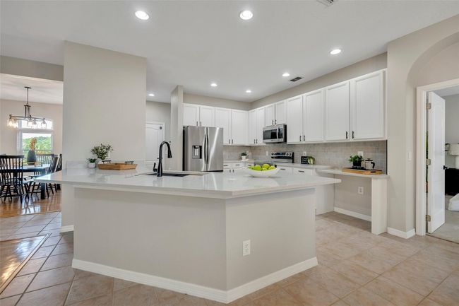 10519 Sunrise Terrace Dr, House other with 5 bedrooms, 3 bathrooms and null parking in Orlando FL | Image 17