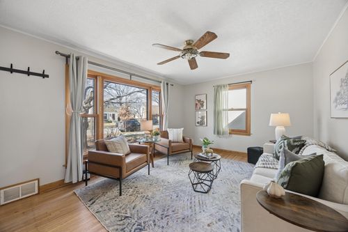 5621 22nd Ave S, Minneapolis, MN, 55417-2701 | Card Image