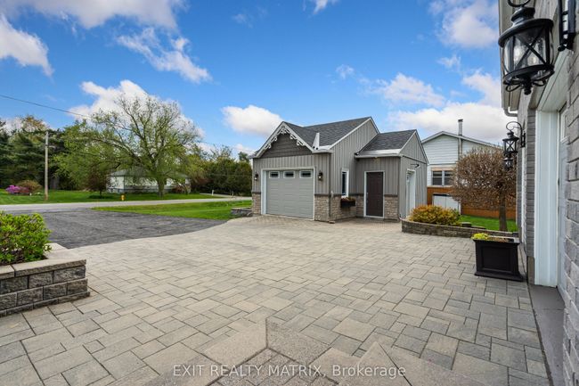 1920 Landry St, House other with 3 bedrooms, 3 bathrooms and 9 parking in Clarence Creek ON | Image 4